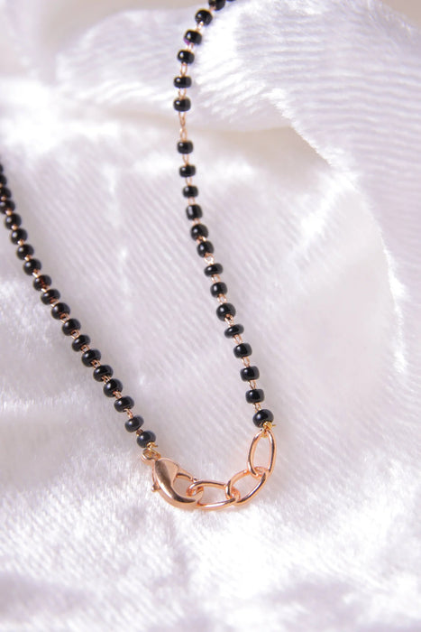 Solitaire Diamonds Flower Mangalsutra