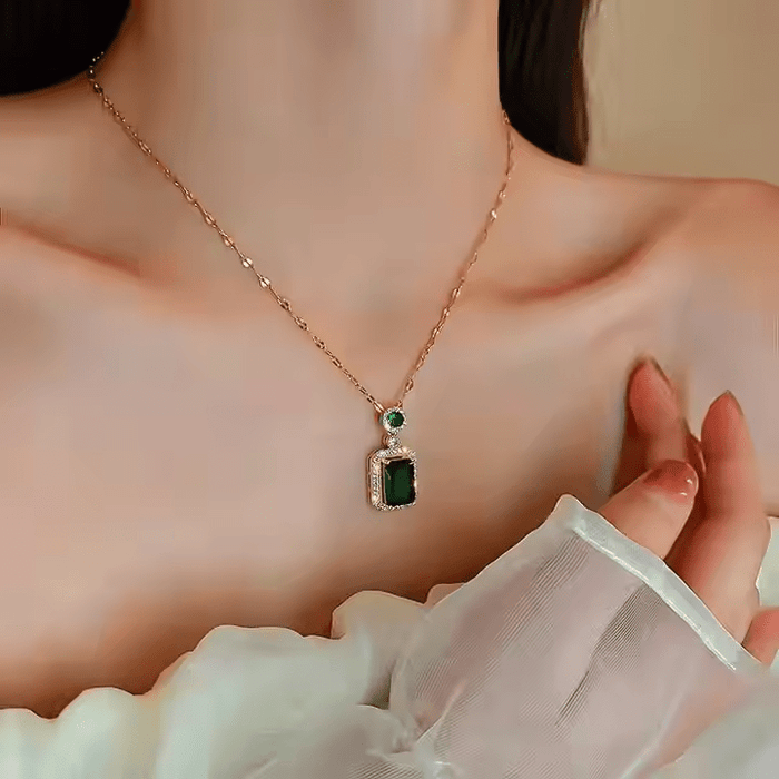 Crystal Jewelry Set for Women (Necklace Pendant and Dangle Earring)